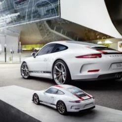 Ravensburger Porsche 911R - 3D Puzzel - 108 Stukjes -Exporteren puzzels winkel 550x412 14
