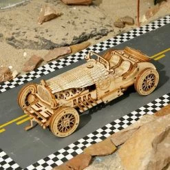 Robotime Modelbouwpakket V8 Gp Car 19 X 8 Cm Hout 220-delig -Exporteren puzzels winkel 550x578 5